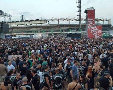 Изнервена пловдивчанка заплаши с бомба Hills of Rock, арестуваха я