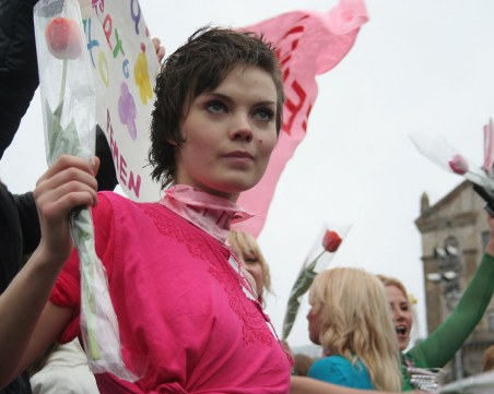 Една от основателките на “Фемен“ се самоуби