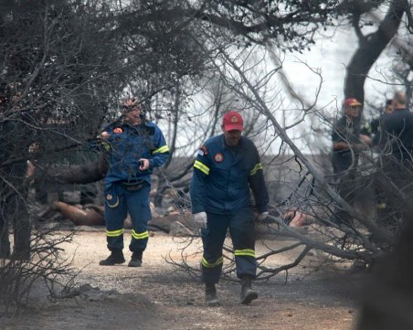 Спасителите са евакуирали 800 души от район до Мати за 3 часа