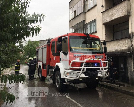 Взрив в Карлово! Газова бутилка избухна в апартамент СНИМКИ