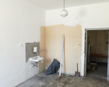 Започва ремонт в няколко училища и детски градини в Кършияка