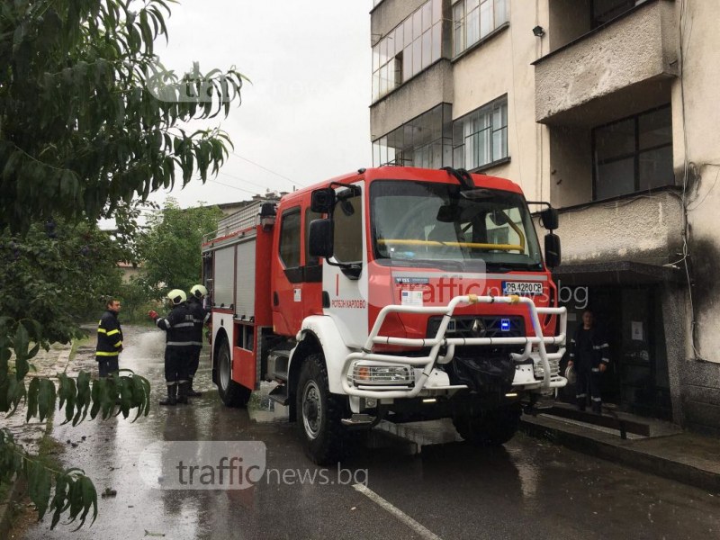 Взрив в Карлово! Газова бутилка избухна в апартамент СНИМКИ