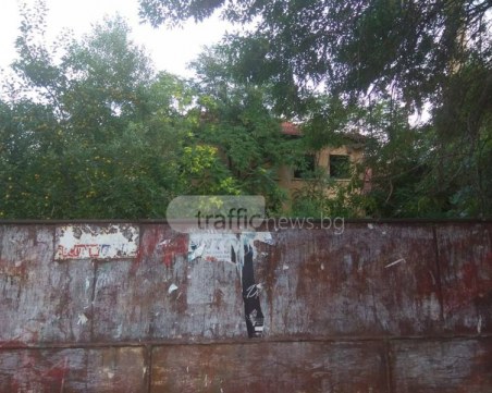 Кметът: Не сме взели Гарнизонна фурна, за да я даваме на Емо Миразчиев да прави култура