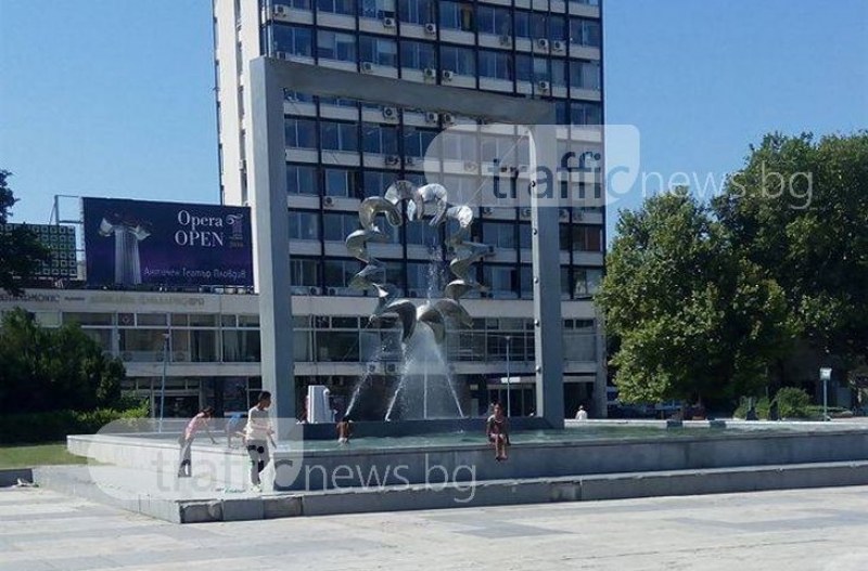 До седмица решават съдбата на Партийния дом