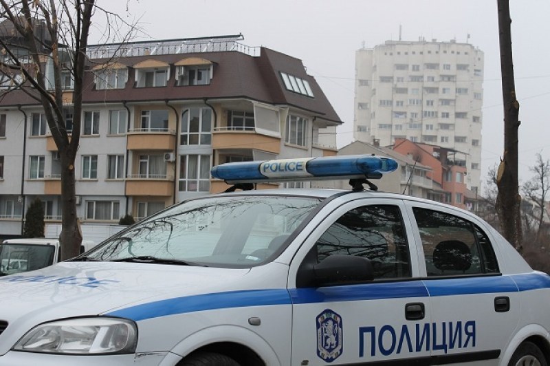 Шофьорка се прави, че не може да духа в дрегер, отнесе 2 бона глоба и остана без книжка