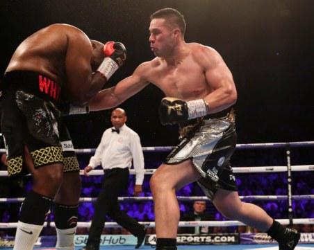Дилиън Уайт пречупи Паркър в здрава битка с 3 нокдауна