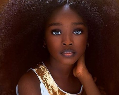 5-годишно момиченце от Нигерия покори сърцата на десетки хора с красотата си СНИМКИ