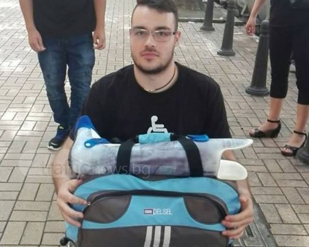 Бойко Борисов отиде при Петьо от Пловдив, след като родителите му го оставиха в МС