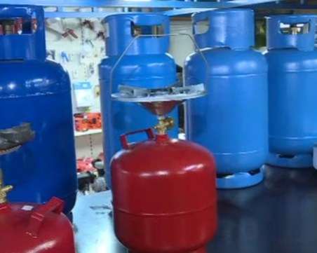 Спряха 14 модела газови бутилки