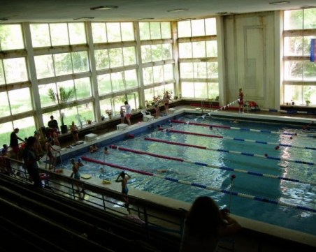 Затварят басейн 