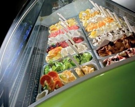 Бандити откраднаха над 260 сладоледа от магазин в Кършияка