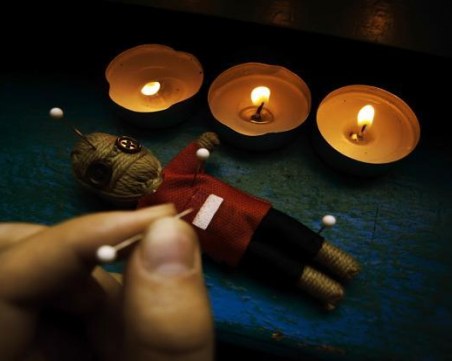 Заради черна магия: Псевдомагове взеха над 4 бона от жена в Пловдивско