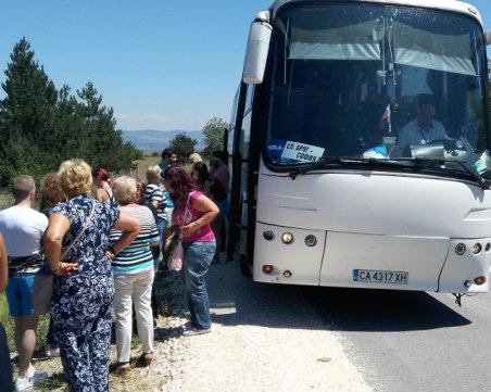 40 души, сред които и деца, бяха блокирани в Словения в рейс на печално известна компания