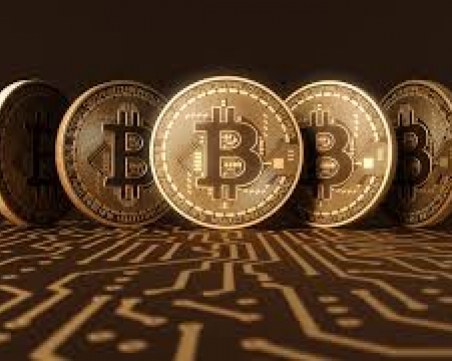 Колко трябва да поскъпне Bitcoin, за да замени парите?