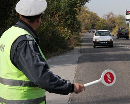 Спипаха двама друсани зад волана само за денонощие в Пловдивска област