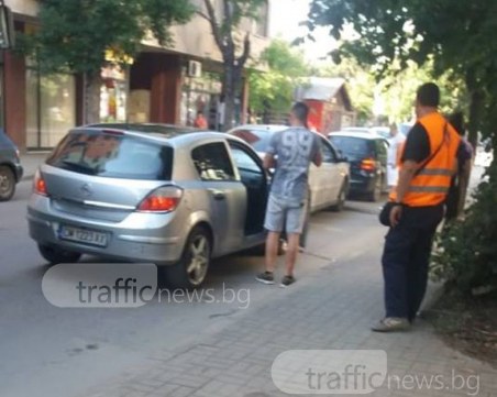Верижна катастрофа в Кючука! Засилил се опел не можа да спре... СНИМКА