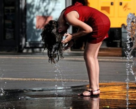 Адската жега в Западна Европа продължава – очакват 47 градуса в Португалия