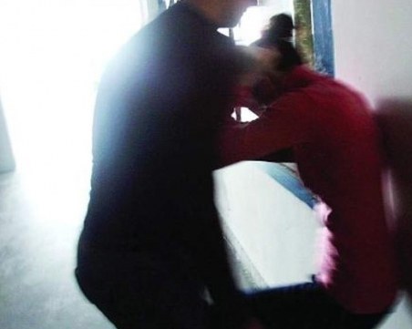 28-годишна майка на 3 деца твърди, че е изнасилена от шофьор на автобус