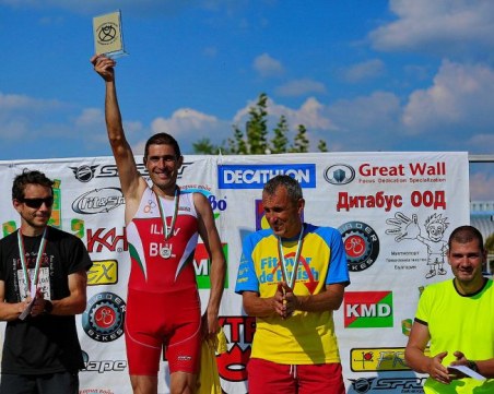 Двоен български успех на силния турнир по триатлон в Пловдив СНИМКИ