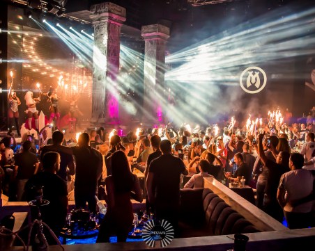 Megami Club Plovdiv се превръща в Crystal Garden с участието на звездите Емилия, Алисия и Галена СНИМКИ