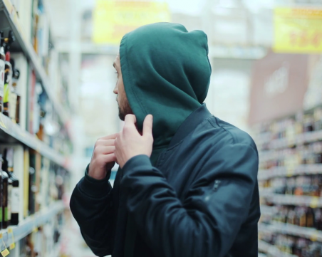 Крадци разбиха и обраха хранителен магазин в пловдивско село