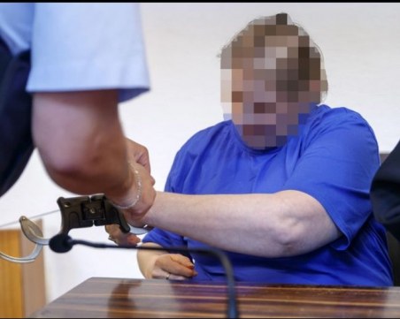 Майка изнасилвала 9-годишния си син и продавала секс записите на педофили СНИМКИ