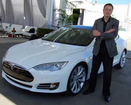 Илон Мъск взриви борсата, като посочи, че иска да купи Tesla и е приготвил парите