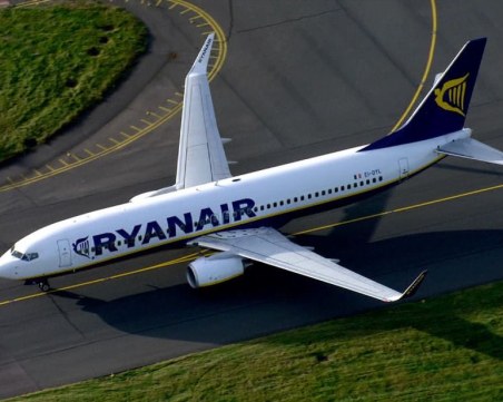 Райънеър отменя стотици полети