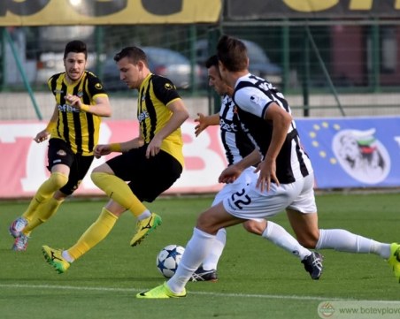 Вече е ясно кога точно ще се играе дербито Ботев - Локо