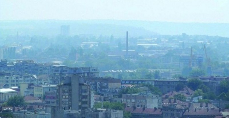 Отново! Русе е обгазен, кметът свиква спешно заседание