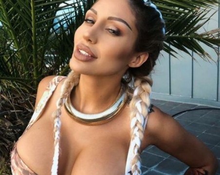 Джулиана Гани ще преподава мода на студенти