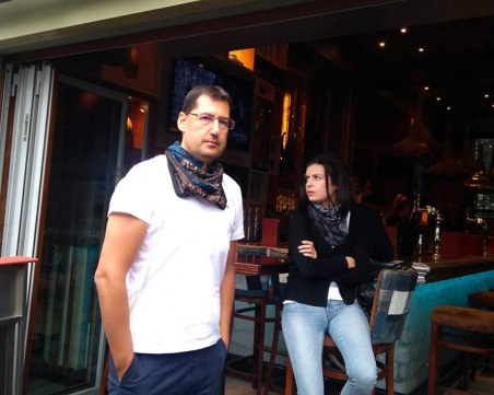 Иван Тотев заведе съпругата си на 