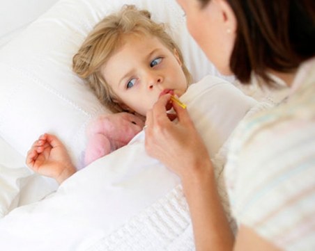 Повръщане при детето - какво да правим и кога да потърсим лекар?