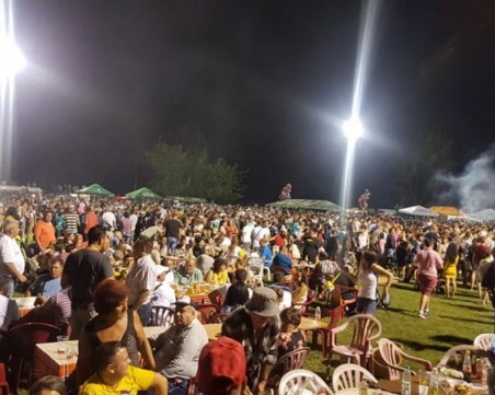 Тридневен купон с музика и бира разтресе Раковски СНИМКИ