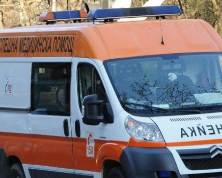 Бебе падна от третия етаж, докато майка му търси памперс