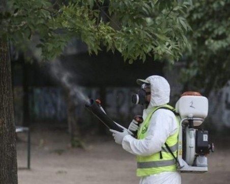 Пръскат срещу комари днес в Кършияка, утре е ред на Гребната