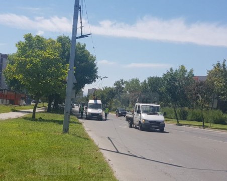 Камион бутна тролейбусни жици в Тракия, ограничиха движението СНИМКИ