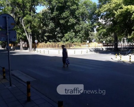 Пловдивчанката, блъсната от БМВ, е в болница с контузия на гърдите и корема