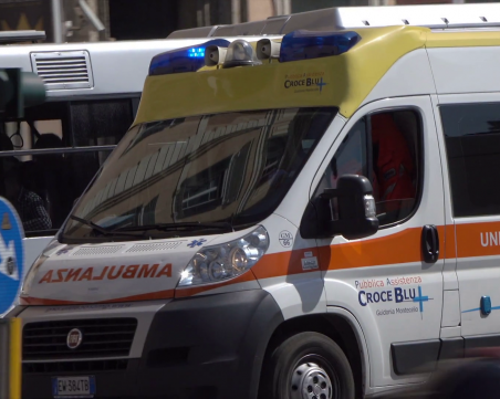 Виадукт се срути до Генуа, под руините има автомобили ВИДЕО