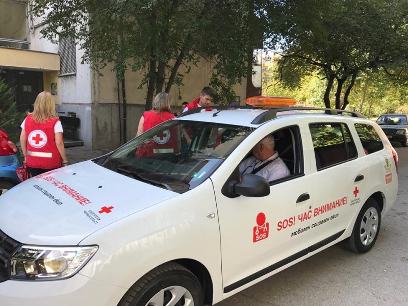 Десетки възрастни хора в Кършияка са потърсили помощ от програмата “Мобилен социален екип“