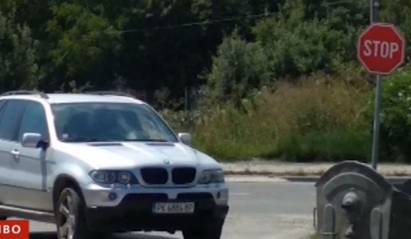 Кмет паркира в нарушение, сам поиска да бъде глобен