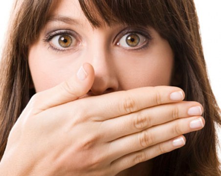 7 причини за металния вкус в устата