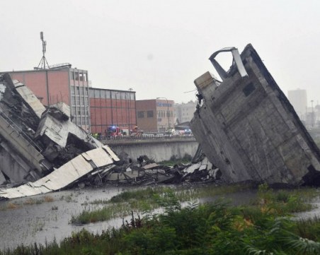 Отмениха два мача в Италия заради трагедията в Генуа