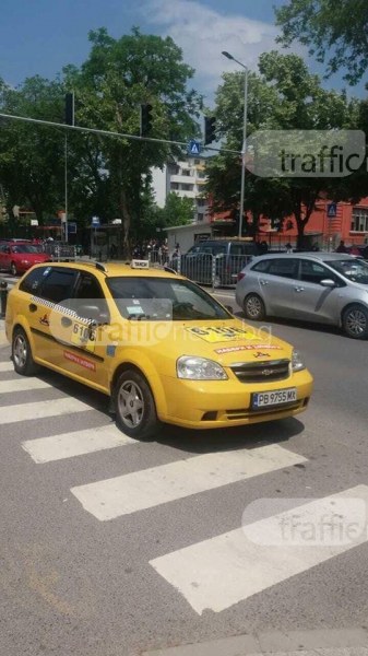 Пловдивски шофьор на такси “жили“ наред болни хора и чуждестрани студенти СНИМКА