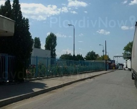 Загиналият в митнически склад паднал отвисоко, прилошало му