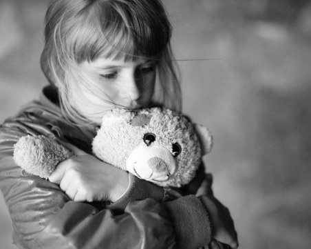 Баща насилва 8-годишно момиченце от смесен брак с българка