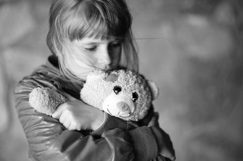 Баща насилва 8-годишно момиченце от смесен брак с българка