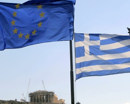 61 млрд. евро по-късно: Гърция излезе от спасителната програма
