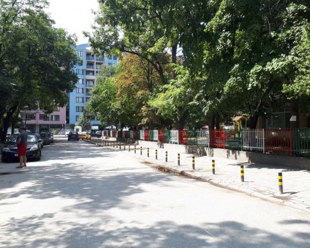 Преобразиха тротоара пред детска градина в Кючука