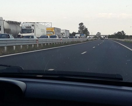 Верижна катастрофа на магистралата край Пловдив, има ранени